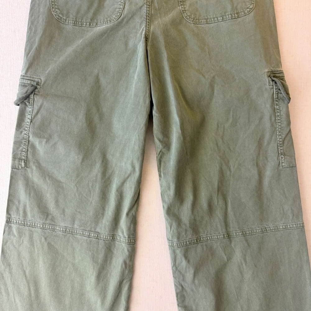 American Eagle Outfitters Olive Cargo Wide-Leg Trousers - Picture 12 of 13